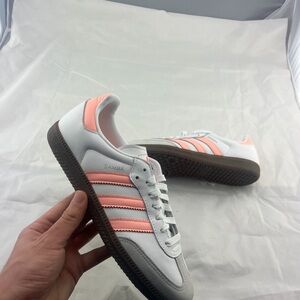 Women’s Adidas Samba Size 8.5 Brand New